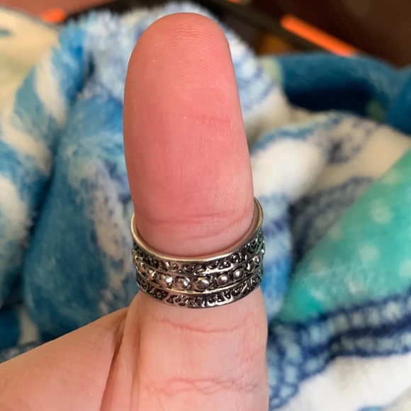 💍 Uniquely BOHO Carved Silver Ring 💍 - Picture 5 of 8